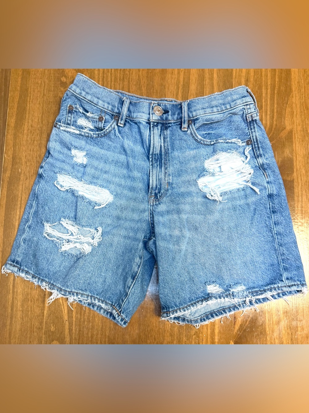 American Eagle Outfitters Distressed Blue Denim Jean Shorts Size 6 - Picture 2 of 3
